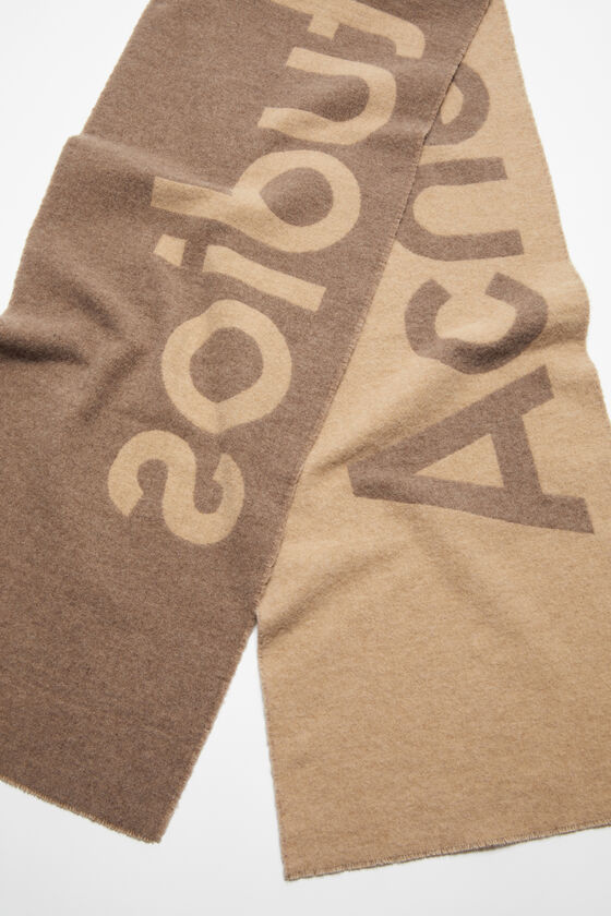 (image for) Well-Designed Logo jacquard scarf - Narrow